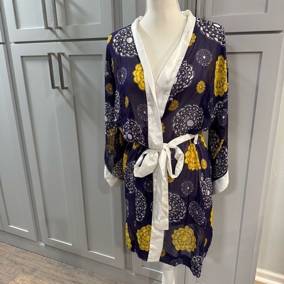 NWT Star Wars Sheer Chiffon Droid Women’s Robe R2-D2 C-3PO Sm/Med‎ Hard to find! - Picture 3 of 14